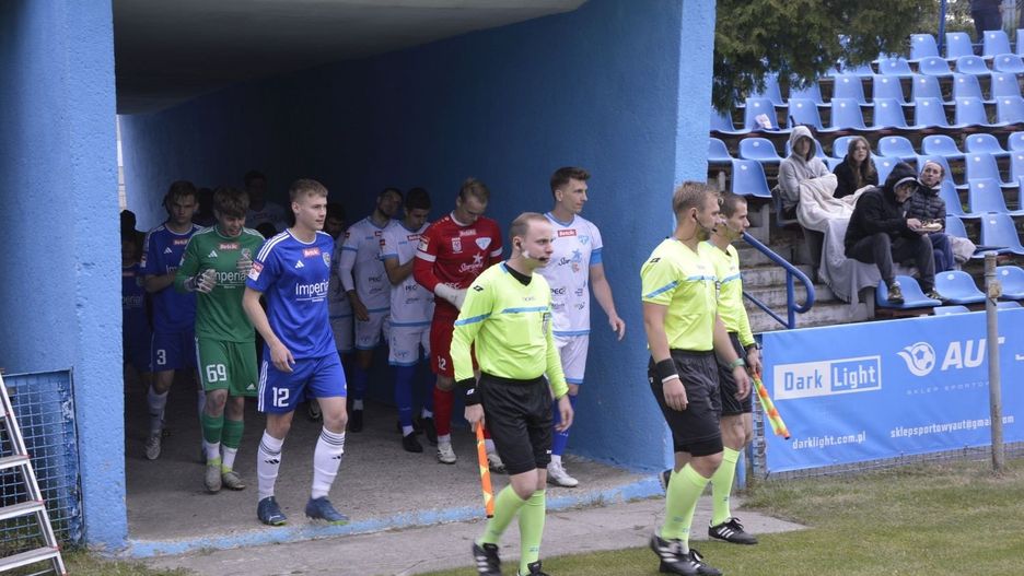 Błękitni Stargard efektownym zwycięstwem 5:0 nad Vinetą Wolin uczcili jubileusz 80. lecia klubu.