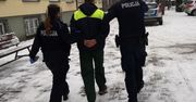 Mazowieckie. Staranowali zaparkowane auto i uciekali przed policją. Byli pijani