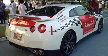 Policyjny Nissan GT-R? Tylko w Abu Zabi