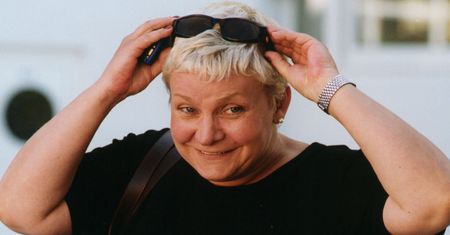 Przed laty bawiła rodaków jako Andzia Dworniok w serialu "Święta wojna". Tak dziś wygląda 75-letnia Joanna Bartel (ZDJĘCIA)