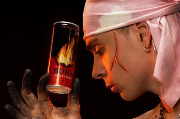 Kinny Zimmer ambsadorem marki Burn Energy