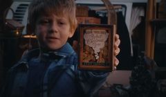 John Lewis przedstawia reklamę świąteczną, w roli głównej chłopiec i drapieżna roślina