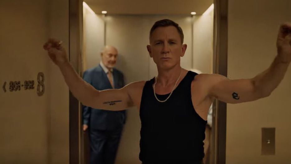 Daniel Craig tańczy w reklamie. I to jak! 