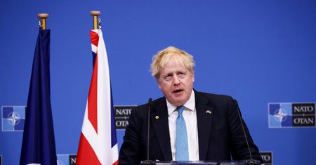 Boris Johnson zwrócił się do Rosjan. Apeluje do nich o "prawdę"