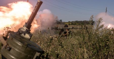 Rosjanie cofają się. "Cała broń z NATO na front"