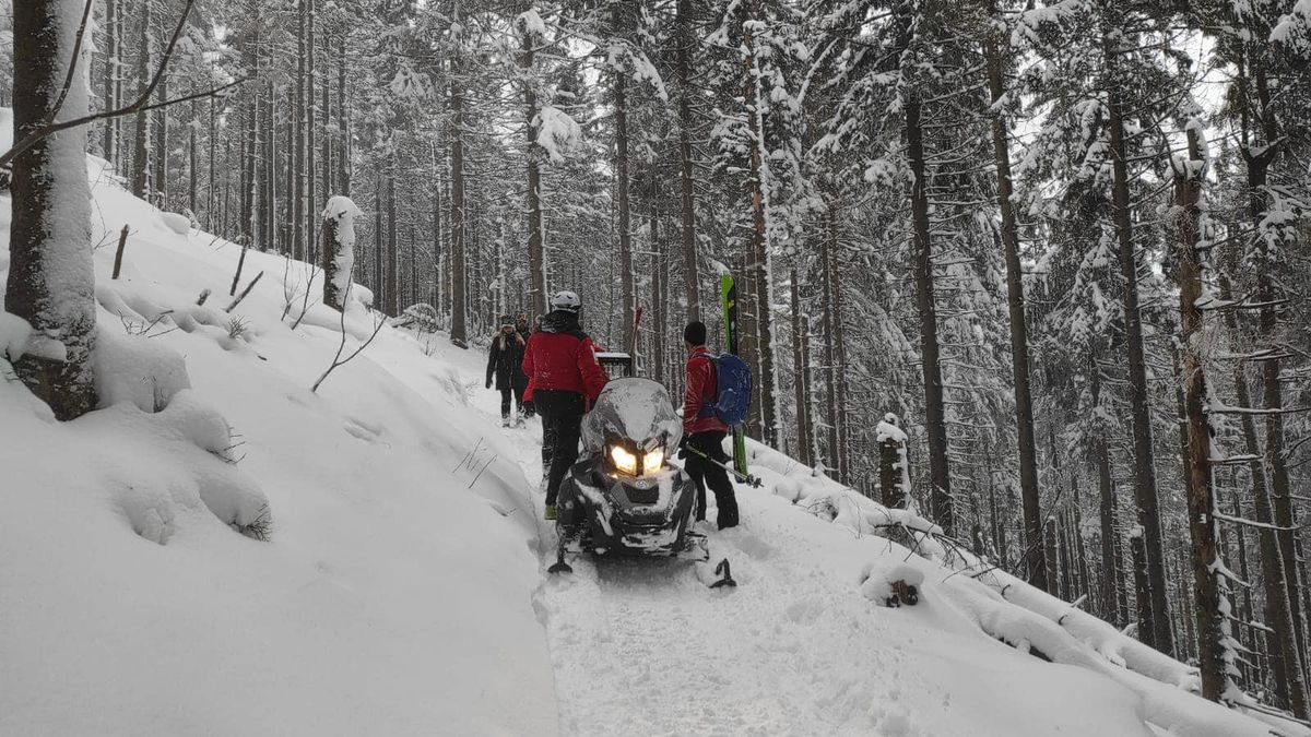 Akcja ratownicza na Babiej Górze. Powodem nagłe załamanie pogody