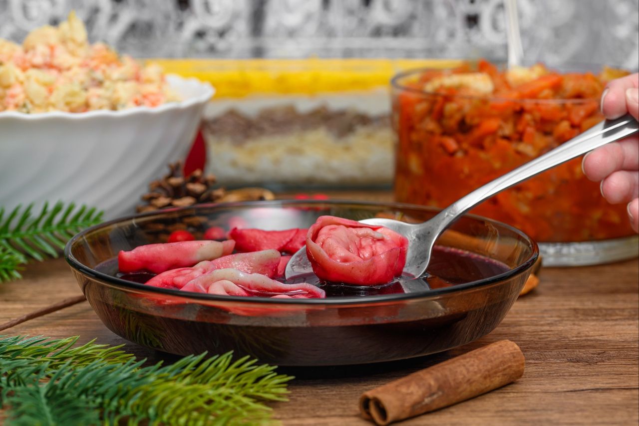 Polacy zaciskają pasa na święta. Na tym szukamy oszczędności