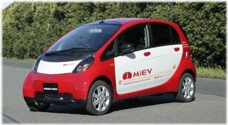 Mały, elektryczny Mitsubishi