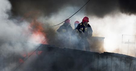Potężny pożar w Siemianowicach Śląskich. RCB ostrzega: nie otwieraj okien
