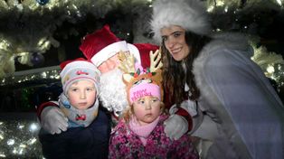 Ćmielów: Święty Mikołaj odwiedził Ćmielów. Było magicznie