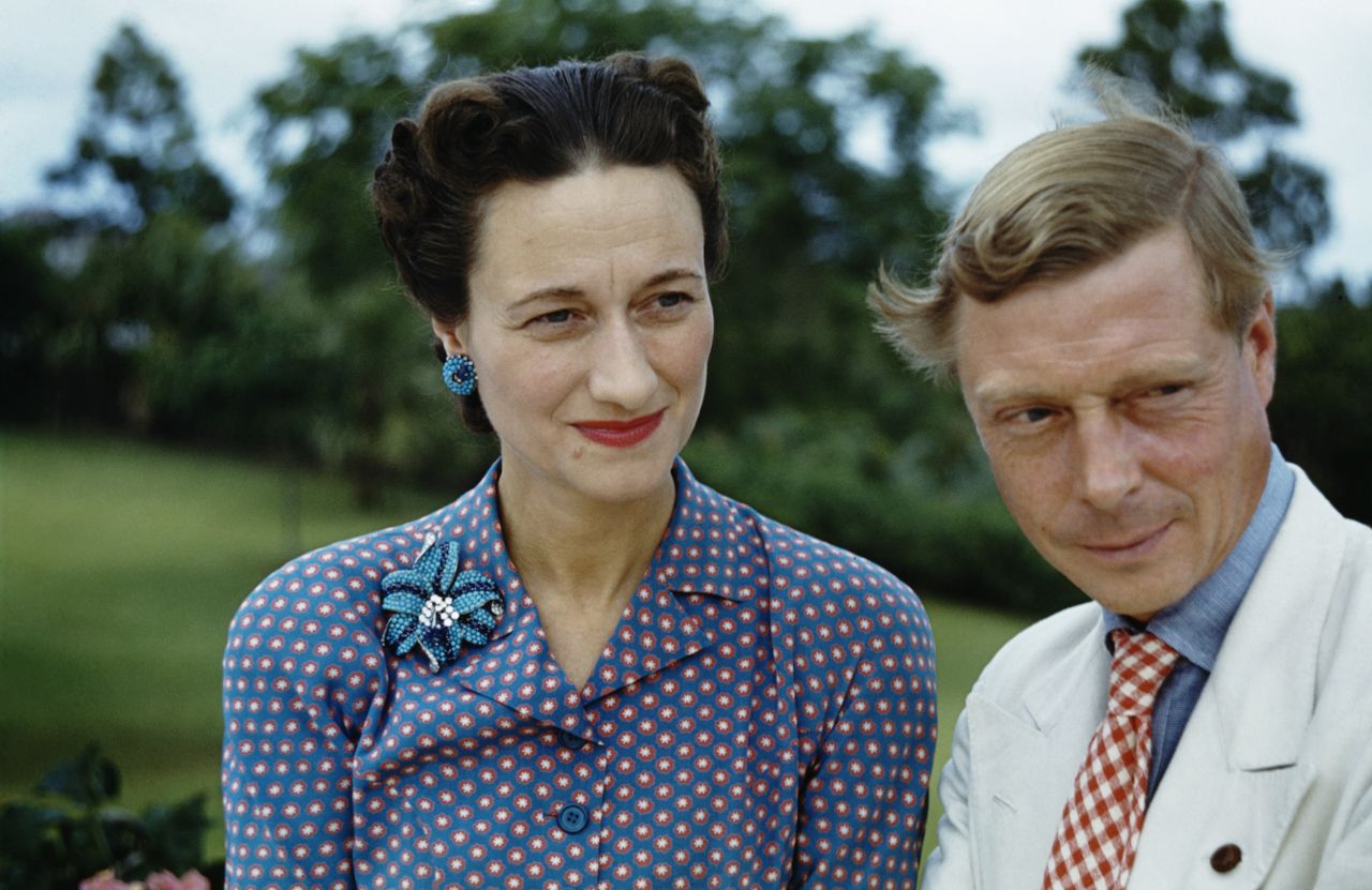 Wallis Simpson miała na koncie rozwody i miłosne skandale. Król Edward VIII nie wyobrażał sobie bez niej życia