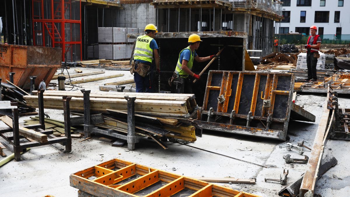 Swedish Landlord Heimstaden Bostad AB Makes Polish Property InvestmentBloombergeuropean, condominums, flats, polish, condos, apartments, homes, construction, development, industries, emea, euro members, business news, residential real estate, e.u., eu, property, real estate