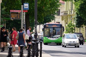 Lublin: Droższe bilety za przejazd komunikacją miejską? Miasto unika odpowiedzi o wzrost częstotliwości