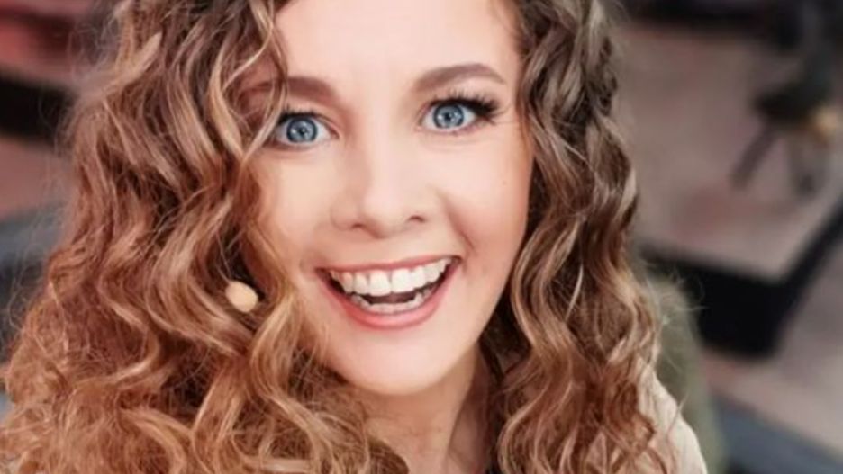 Anna Powierza w oryginalnej stylizacji