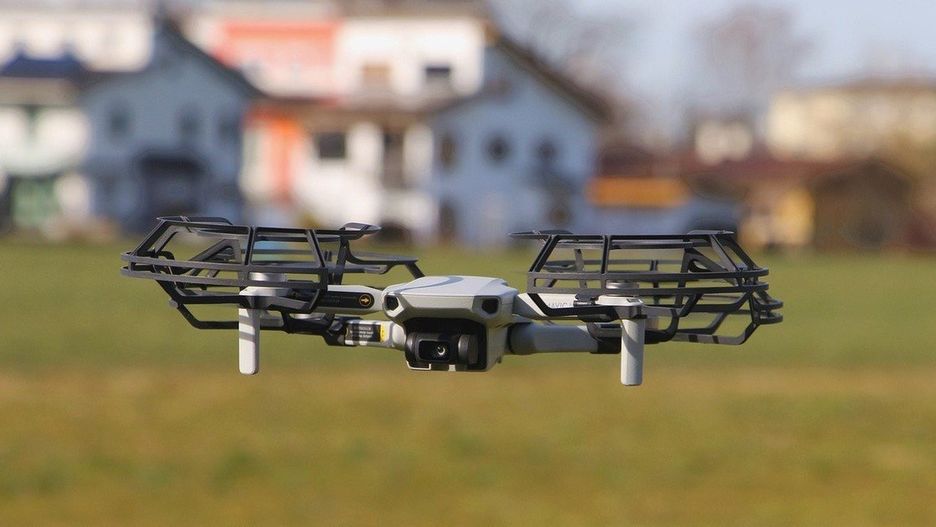 Uczniowie nauczą się pilotować drony. Na liście jest szkoła z Gorzowa.
