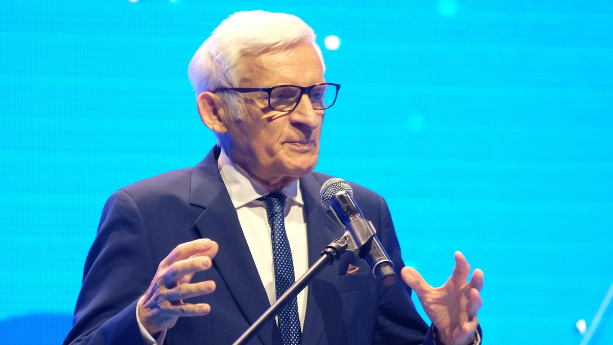 Jerzy Buzek otrzymał maila z pogróżkami