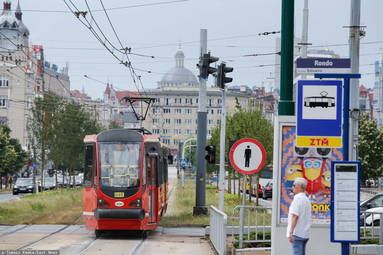 Ma niecodzienną pasję. Mężczyzna tropi spóźnienia autobusów