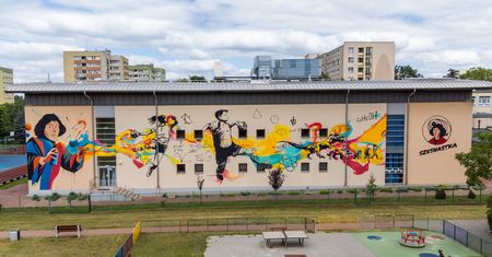 Kopernik na ścianie, czyli nowy mural w Płocku