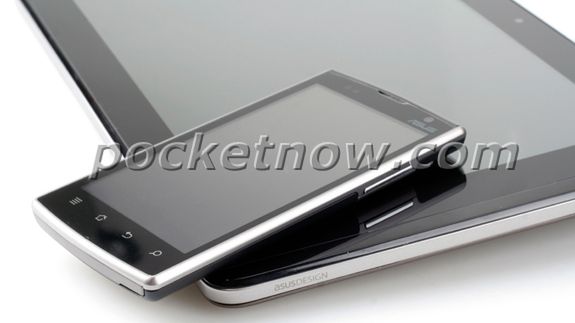 Asus Padfone - telefon w tablecie 1