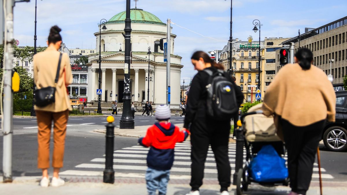 reporter_baza_2022-05
17.05.2022 Warszawa Plac Trzech Krzyzy W glebi kosciol swietego Aleksandra fot. Adam Burakowski/REPORTER
Adam Burakowski/REPORTER