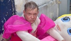 „Znajdź pracę, w której zarobki odpowiadają kwalifikacjom" w kampanii OLX