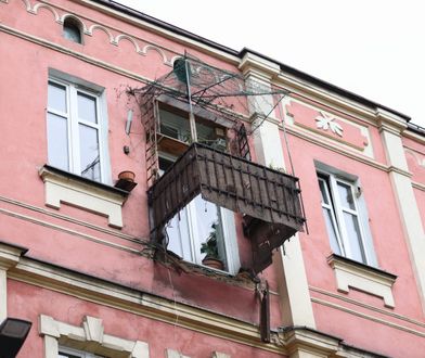 Sąsiedzi podają dramatyczne szczegóły po zawaleniu balkonu