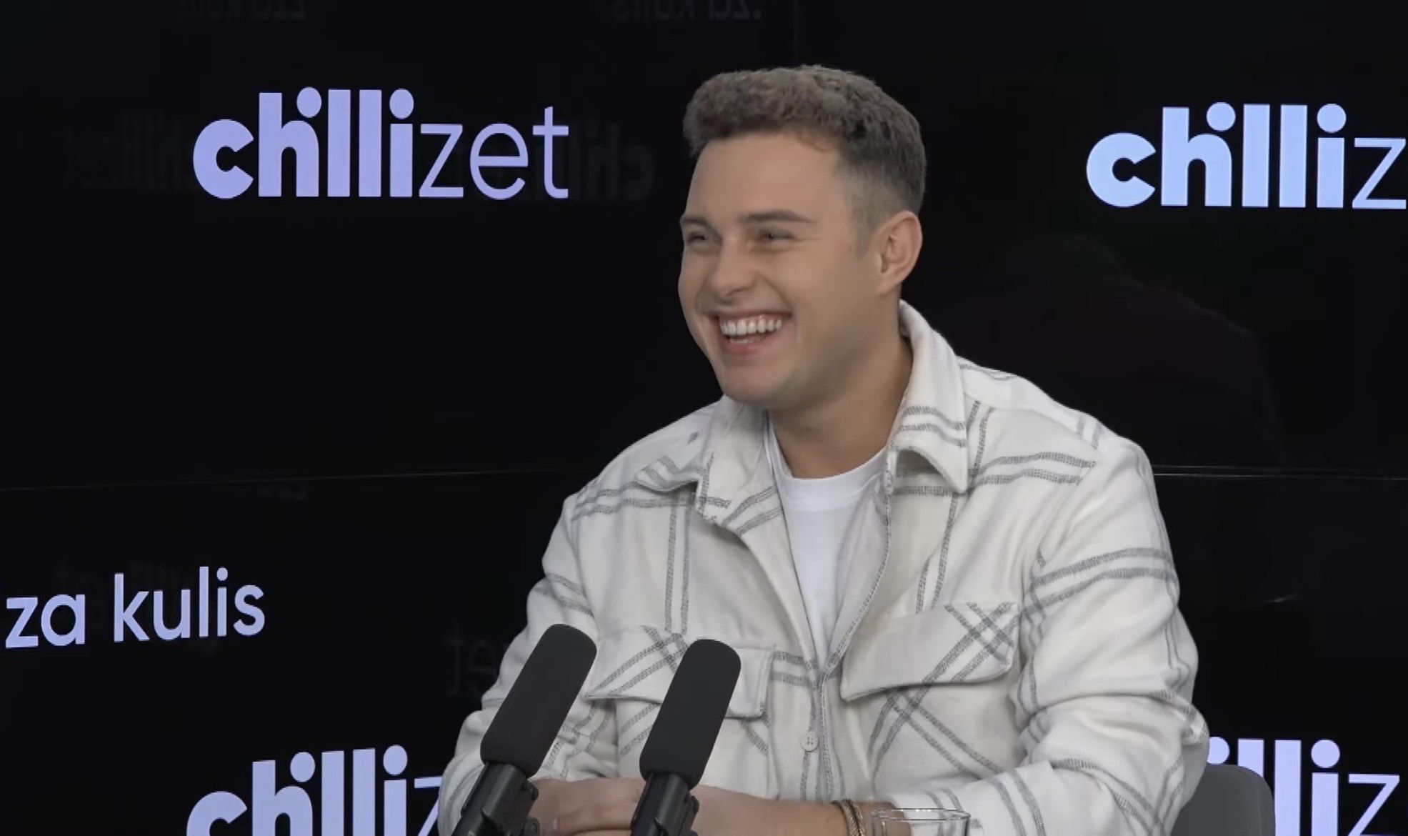 Adam Zdrójkowski podczas rozmowy 