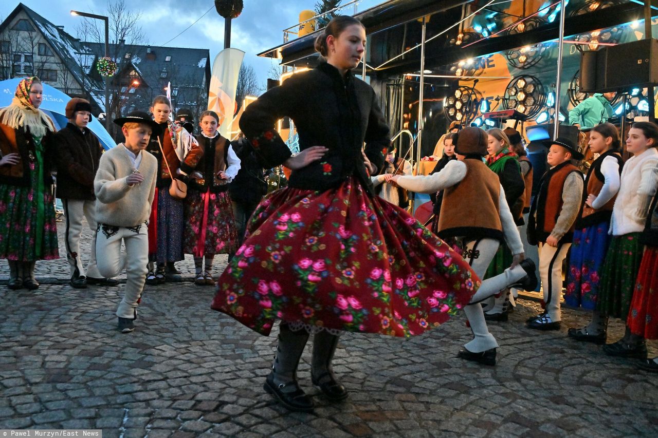 Zakopane rozbłysło świątecznymi światłami. Za widok trzeba zapłacić