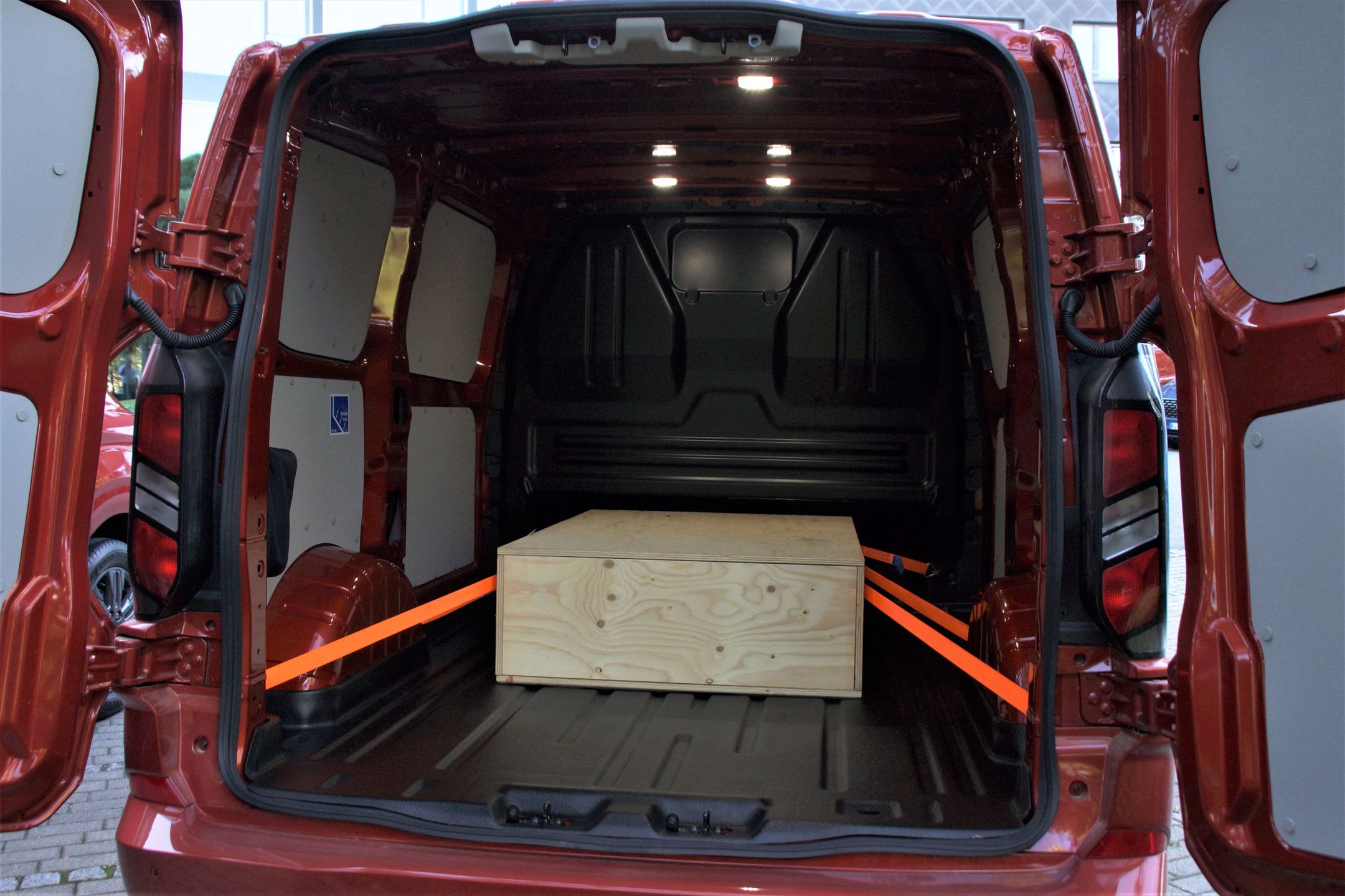 Ford Tourneo Custom 2023 