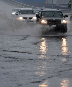 Kłodzko. Coraz wyższy poziom wód. IMGW wydało ostrzeżenie drugiego stopnia