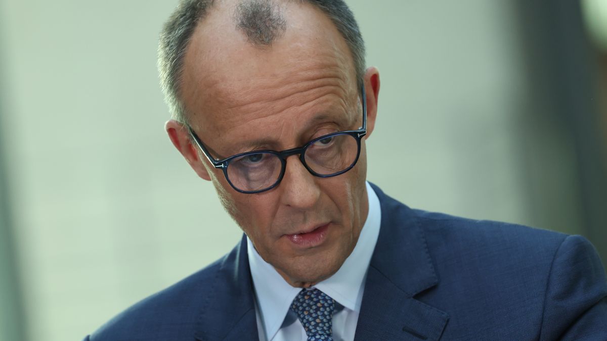 BERLIN, GERMANY - MARCH 08: Friedrich Merz, chancellor designate and leader of the Christian Democrats (CDU), speaks to the media to announce progress in exploratory talks with the leaders of the Bavarian Christian Democrats (CSU) and the German Social Democrats (SPD) before coalition negotiations on March 08, 2025 in Berlin, Germany. The three parties will likely form the next federal government coalition with Merz as chancellor following recent elections in February. (Photo by Sean Gallup/Getty Images)