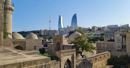 Zacznij od Baku. Pięć powodów, by odwiedzić Azerbejdżan