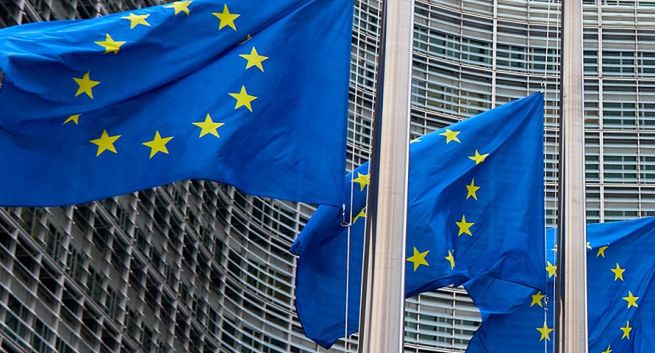 Kandydaci do Parlamentu Europejskiego wydali na promocję w sieci ponad cztery miliony złotych