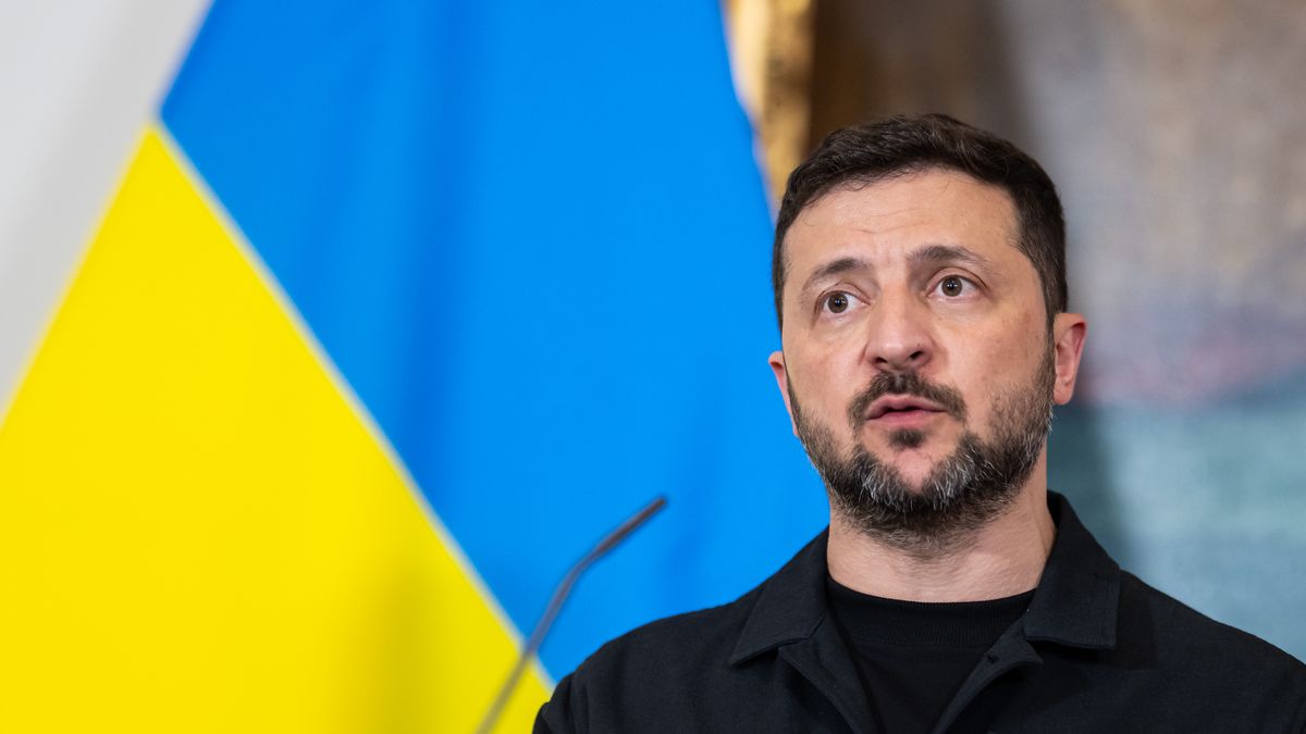 VIENNA, AUSTRIA - JUNE 16: Ukrainian President Volodymyr Zelensky addresses the media prior to a meeting with Austria's Chancellor Christian Stocker at Federal Chancellery Vienna on June 16, 2025 in Vienna, Austria. Zelensky, who is in Vienna for the first time since Russia's invasion of Ukraine in 2022, is meeting with Austrian government leaders. (Photo by Christian Bruna/Getty Images)