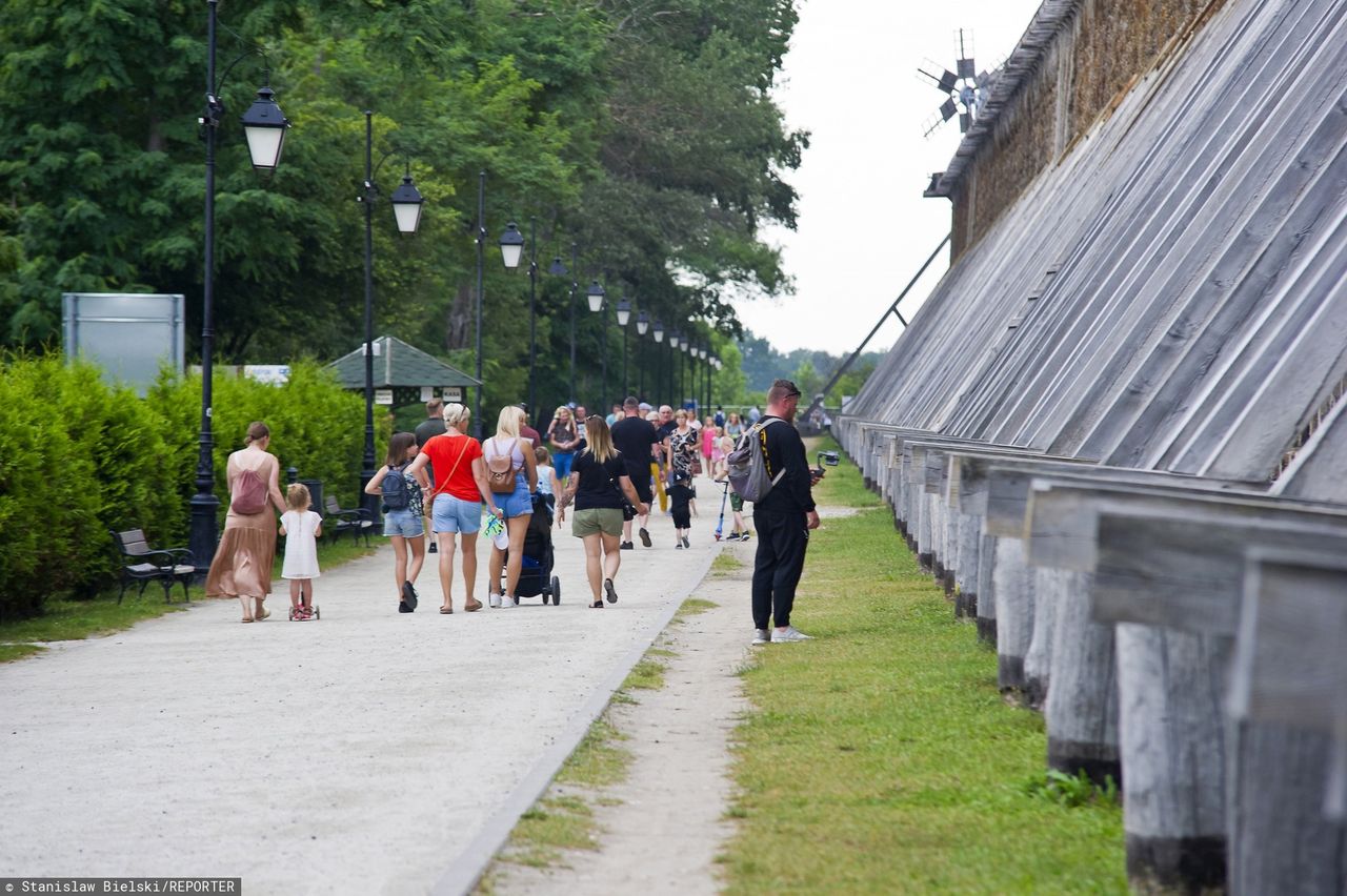 Koronawirus w Polsce. Ciechocinek walczy z zakażeniami w sanatorium