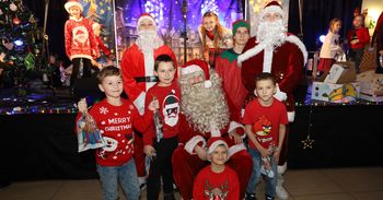 Kamieniec: Świąteczna atmosfera, spektakl i upominki dla najmłodszych