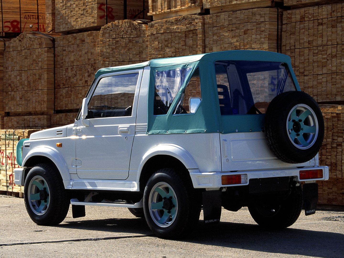 Suzuki Samurai