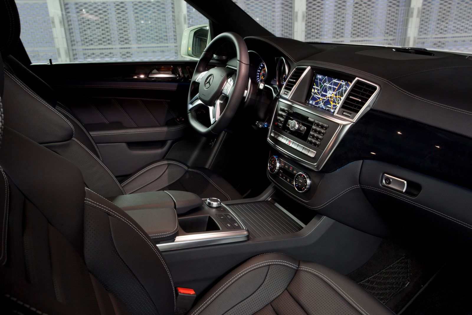 2012 Mercedes-Benz ML63 AMG