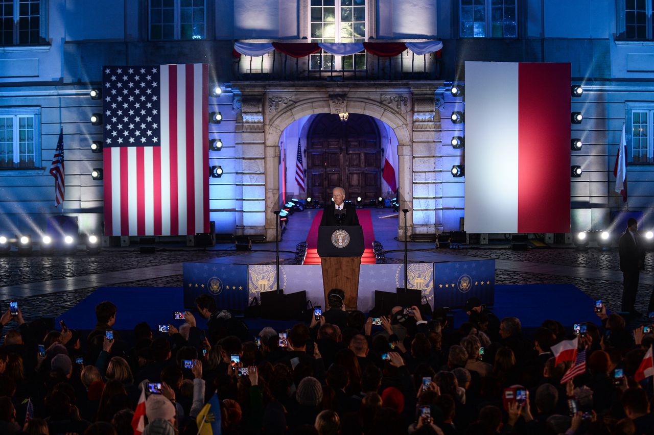 WARSAW, POLAND - MARCH 26 : US President Joe Biden delivers a speech at the Courtyard of the Royal Castle during his visit in Warsaw, Poland on March 26, 2022. (Photo by Stringer/Anadolu Agency via Getty Images)