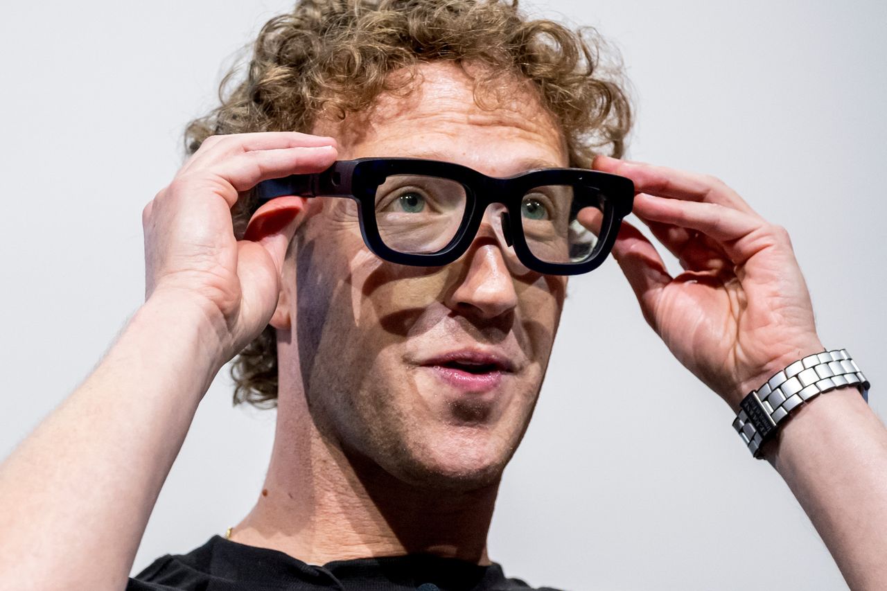 Mark Zuckerberg recorded a song.