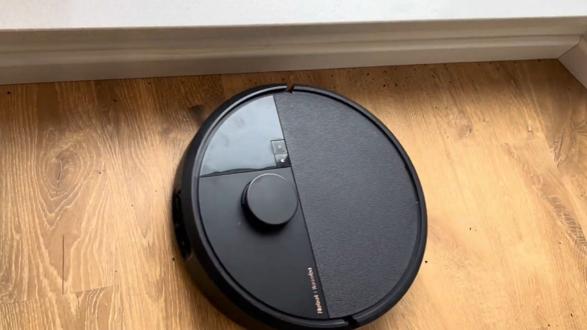 iRobot Roomba Combo Plus 505 odkurzanie przy listwach
