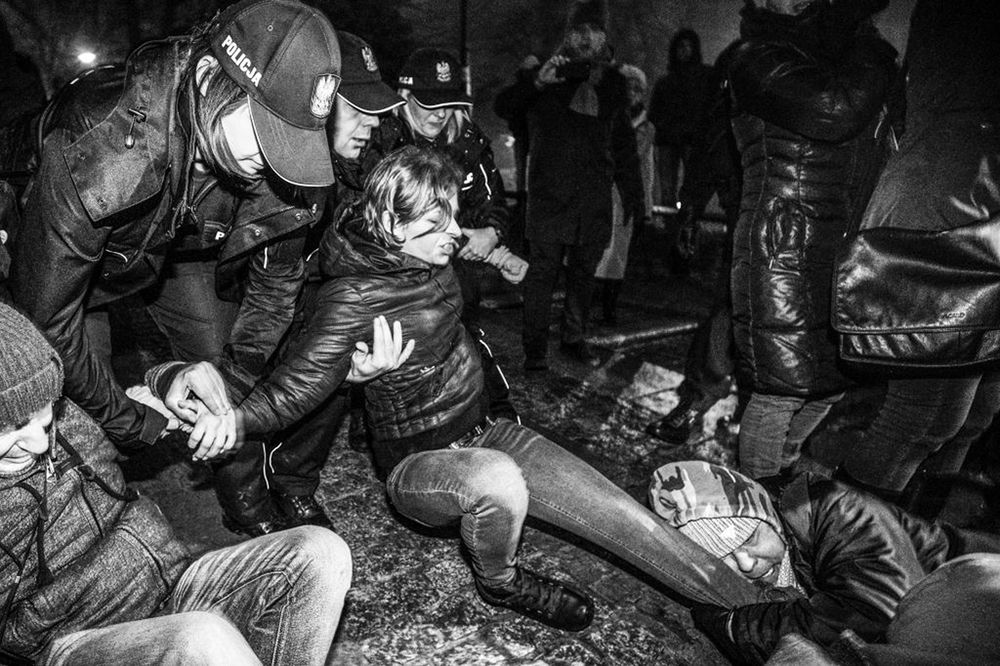 Szymon Barylski z nagrodą za zdjęcie roku konkursu BZ WBK Press Photo 2017 31