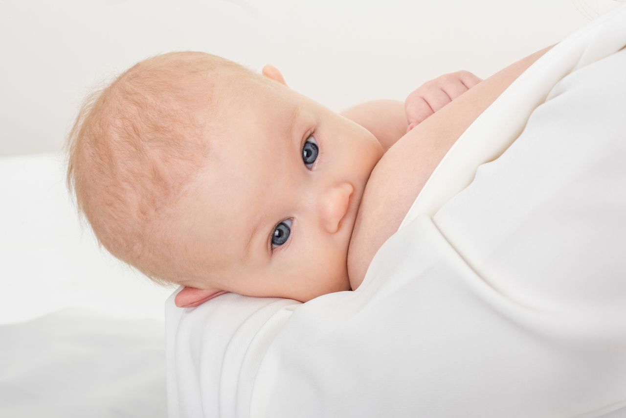 5 nieoczywistych zalet mleka mamy – karmienie piersią się opłaca!