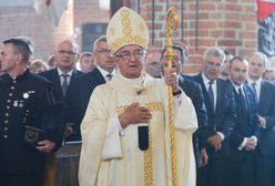 Ksiądz był oskarżany o pedofilię. Arcybiskup Głódź zapewnił mu schronienie