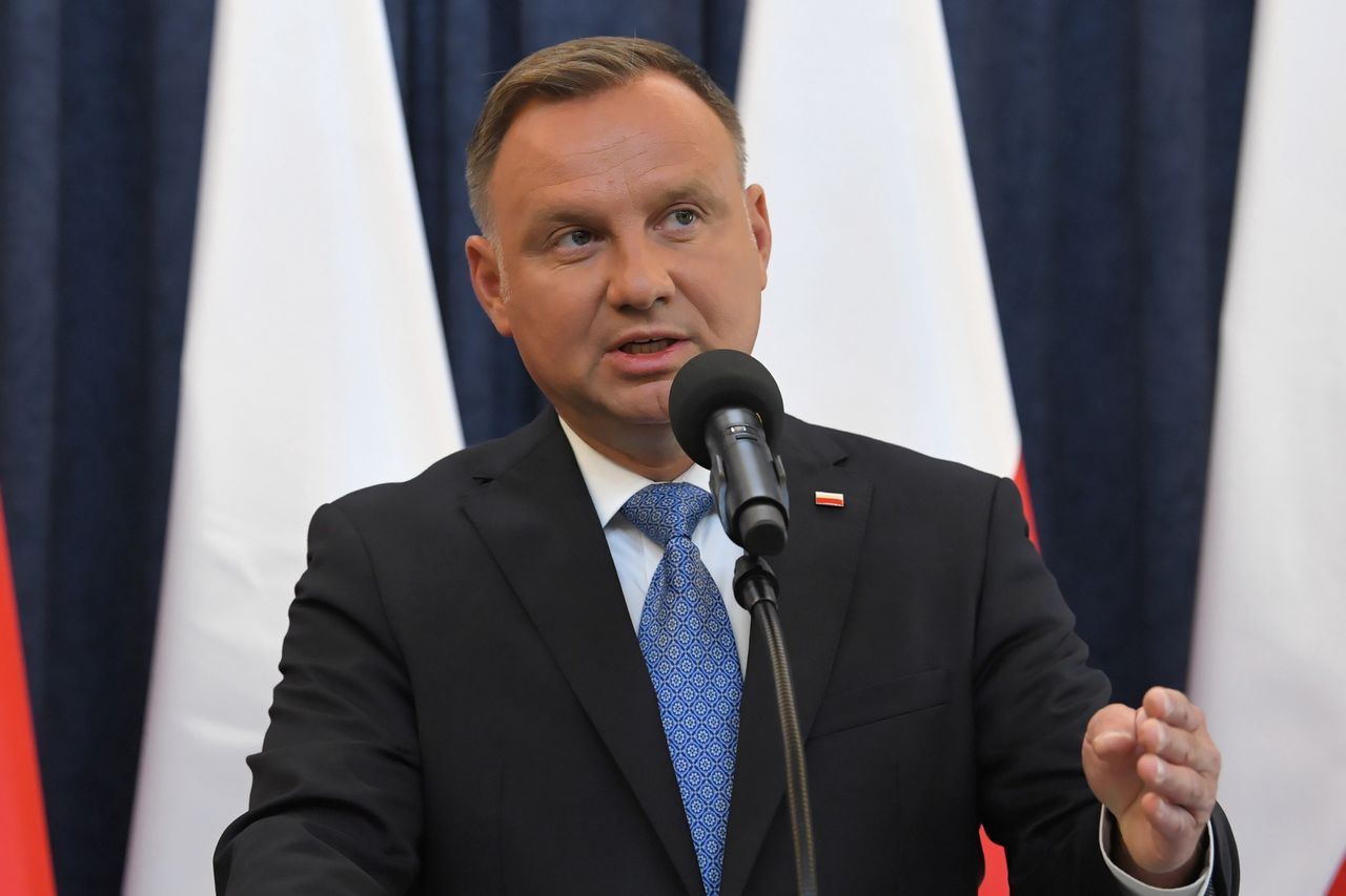 Andrzej Duda i start z niekontrolowanego lotniska. Incydent lotniczy zgłoszony dopiero po tygodniu