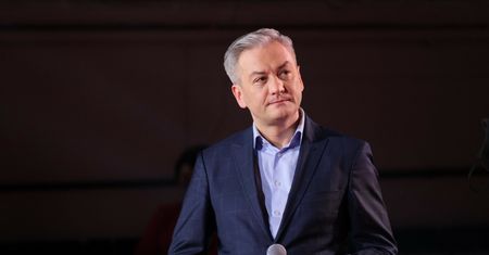 Mocny wpis Roberta Biedronia. Na grafice Jarosław Kaczyński