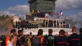 Protesty ogarnęły Francję. Były ambasador w Paryżu: To szerszy problem