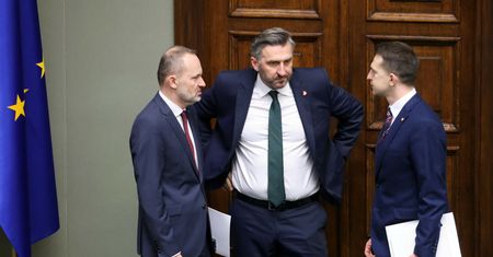 Naciski na KO ws. mieszkań. Wiceminister poda się do dymisji?