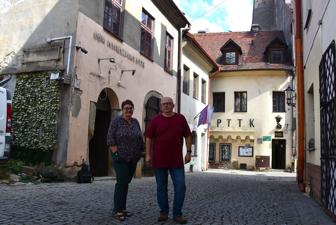 Tarnów: Dawny dom wycieczkowy wystawiony na sprzedaż