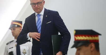 Czabański się nie stawił. Hołownia oburzony, zwołał konferencję